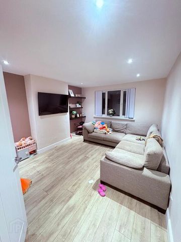 22 Creevy Avenue, Belfast, BT5 7PN - Photo 2