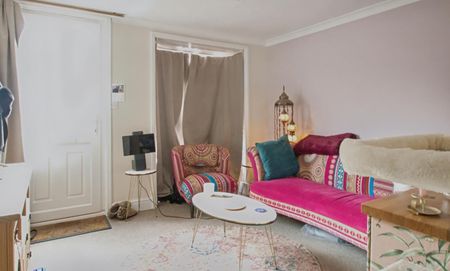 St Catherines Road, Sudbury - Photo 2