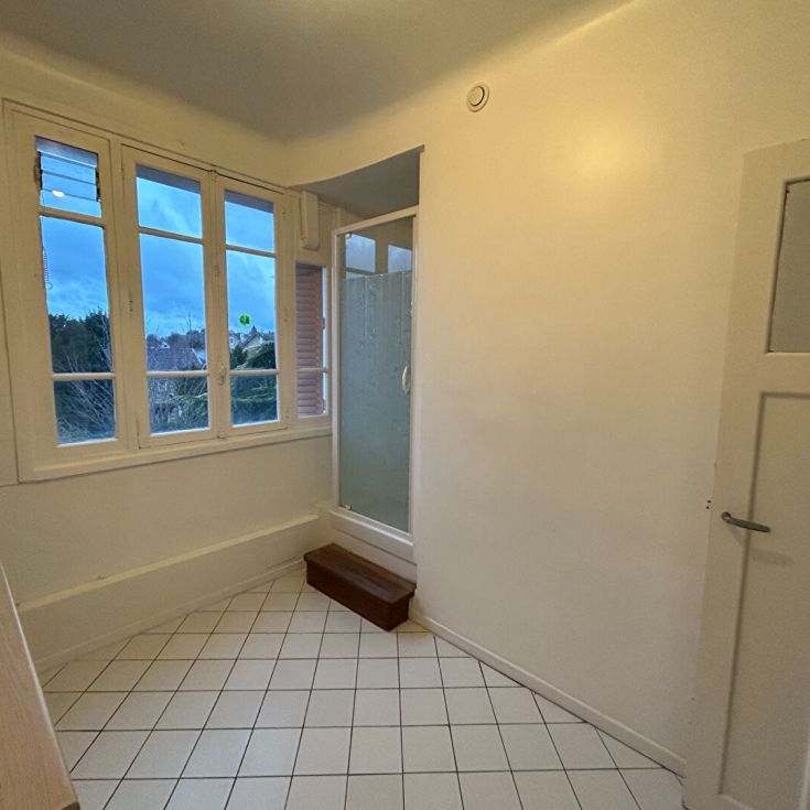 STUDIO 25 m² CHAVILLE RIVE DROITE - Photo 1