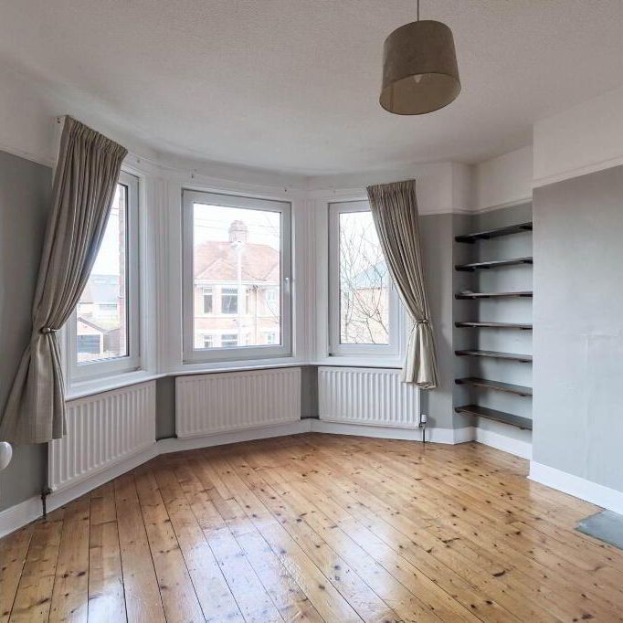 21 Queensberry Park, Rosetta, Belfast, BT6 0HN - Photo 1