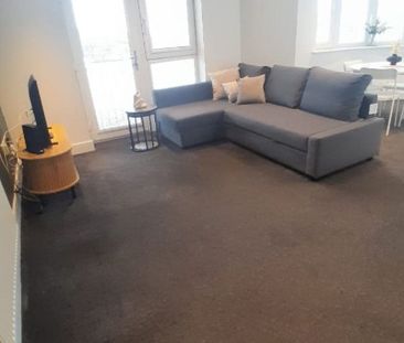 Royal Windsor Way - Photo 4