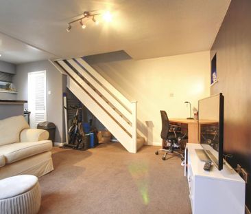 1 bedroom semi-detached house to rent - Photo 4