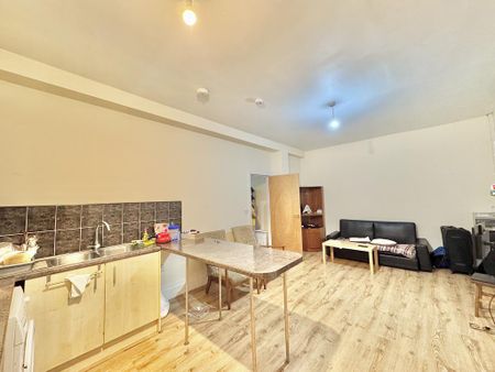 1 bedroom flat to rent - Photo 5