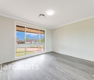 7 Namoi Place, Ruse, NSW 2560 - Photo 6