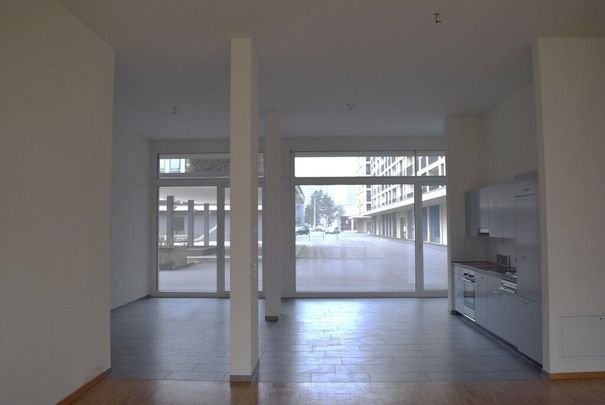 Ultra-modern living studio in loft style - Photo 1