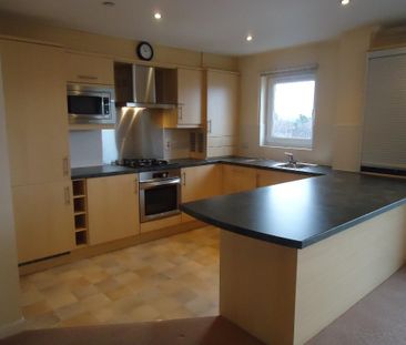 2 bedroom flat to rent - Photo 5