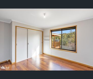 6 Breeza Court, Kingston, Tas 7050 - Photo 2