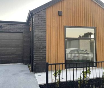 Heaven in Horotiu - Photo 2