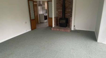 Comfortable and Convenient Family Home - Photo 4