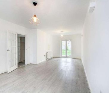 Fairway Avenue, West Drayton, UB7 - Photo 3
