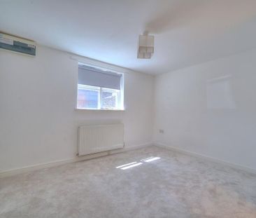 1 bedroom terraced house to rent - Photo 3