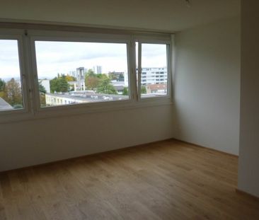 In Reinach, nähe Mischelicenter, schöne 2.5-Maisonette-Wohnung zu v... - Photo 6