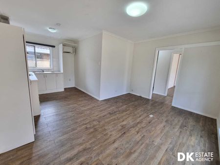 Ideal Unit in Werribee - Photo 4