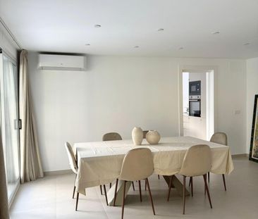 LARGE DETACHED VILLA WITH PRIVATE POOL AND GARDEN - Photo 6