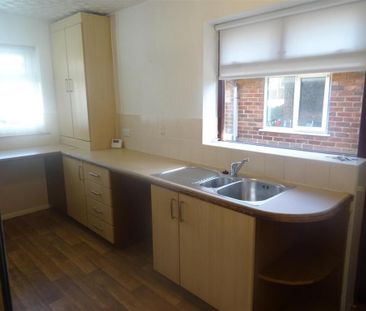 2 bedroom bungalow to rent - Photo 6