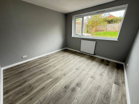 2 bedroom bungalow to rent - Photo 3