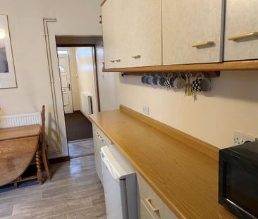 2 bedroom terraced house to rent - Photo 3