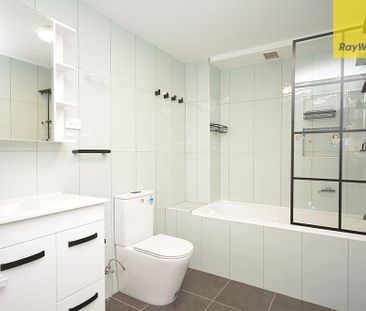 Freshly Painted & Ready to Move In - Modern 2-Bedroom Unit in Prime... - Photo 5