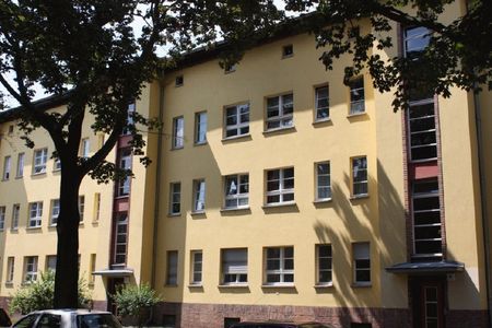 Großzügige Altbauwohnung in Friedrichsfelde! - Photo 4