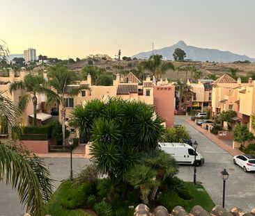 Nueva Andalucia, Marbella - Photo 3