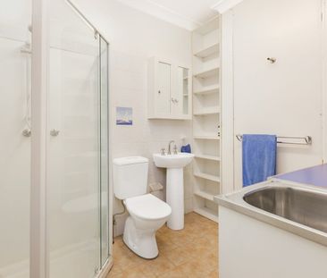 Fully Furnished One Bedroom Apartment in Excellent Location with Pa... - Photo 4