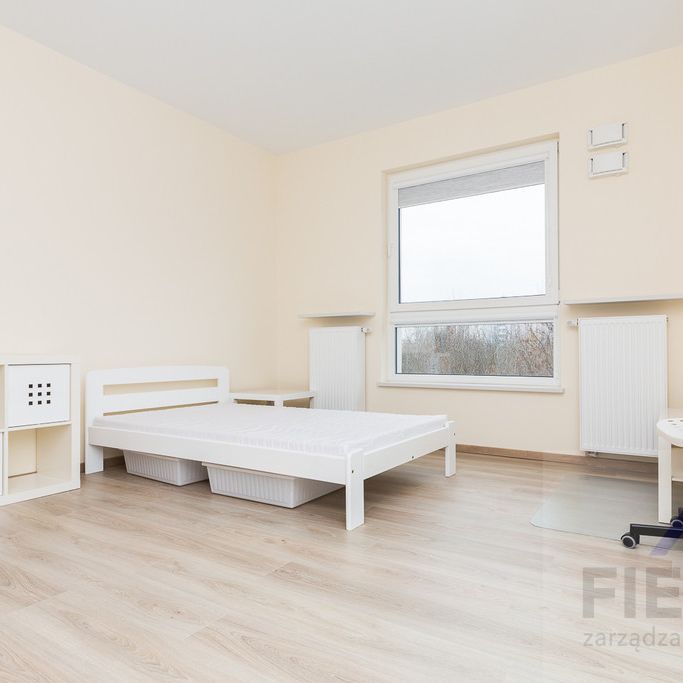 Warszawa Praga-Południe, ul. Jana Nowaka-Jeziorańskiego - Zdjęcie 1