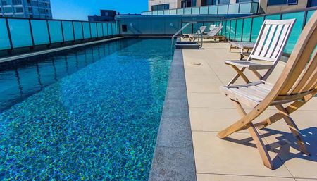 Luxury living in Central Takapuna - Photo 2