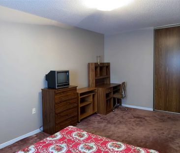 For Lease - 441 Rutherford Road Unit# Room, Brampton, Ontario - Photo 1