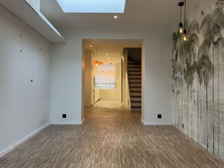 Instapklare stadswoning met garagebox op rustige locatie te centrum Brugge - Photo 2