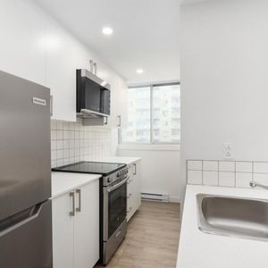 1 Bedroom - 2100 Boulevard De Maisonneuve West, Montréal - Photo 2