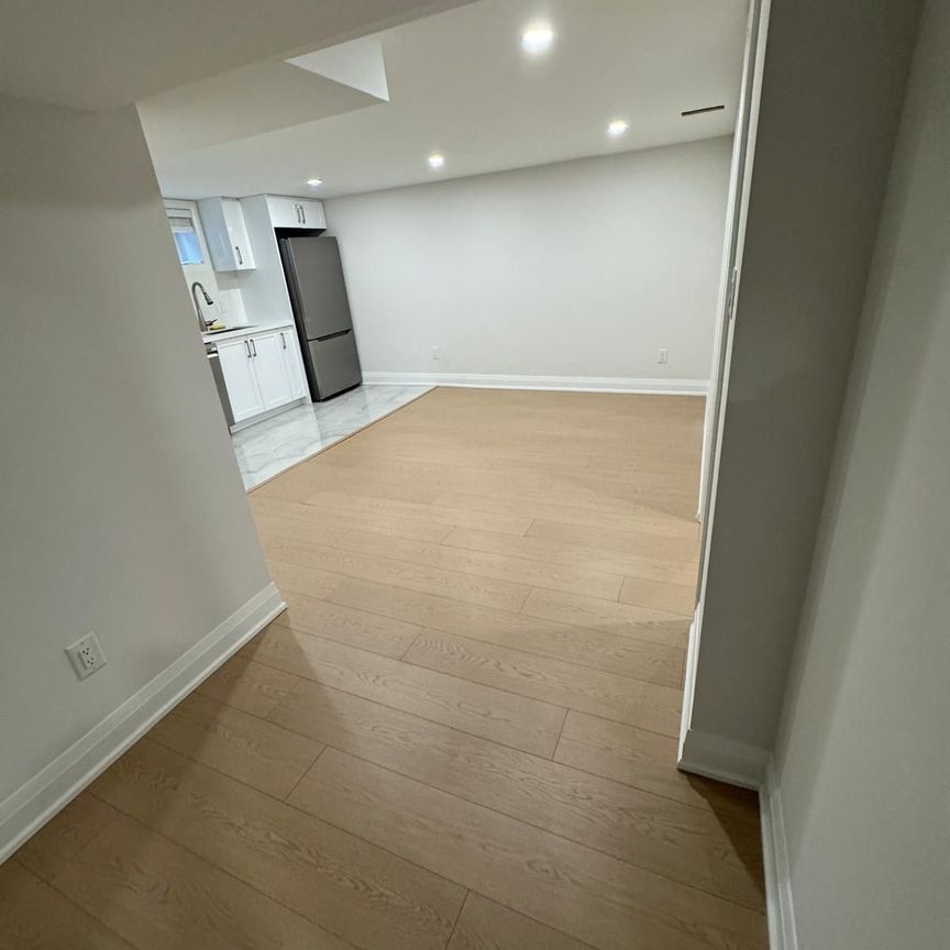 For Lease - 209 Consulate Road Unit# Basement, Mississauga, Ontario - Photo 1