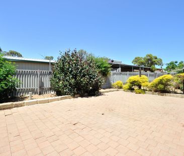 ORELIA 3x1 FOR LEASE - Photo 1