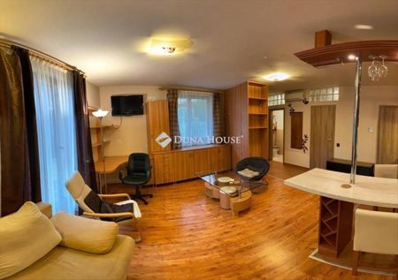 Kiadó jó állapotú lakás - Pécs - Fotó 2