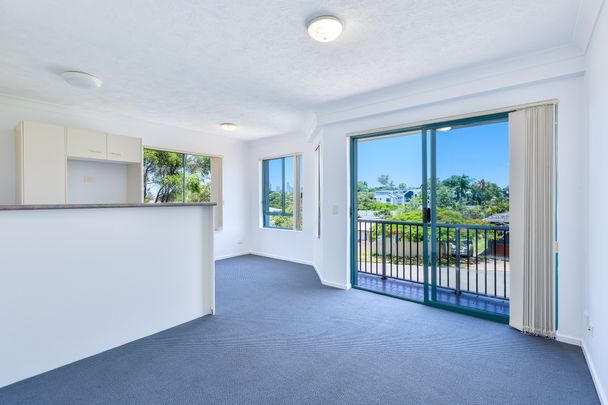 $550 per week / $2,200 Bond - Photo 1