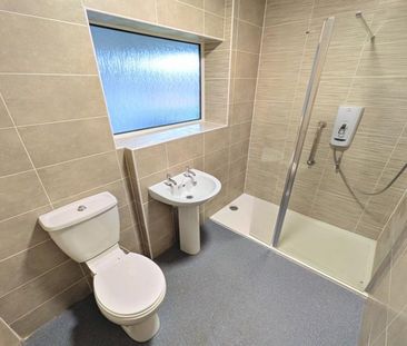 2 Bedroom Apartment To Let - Photo 6