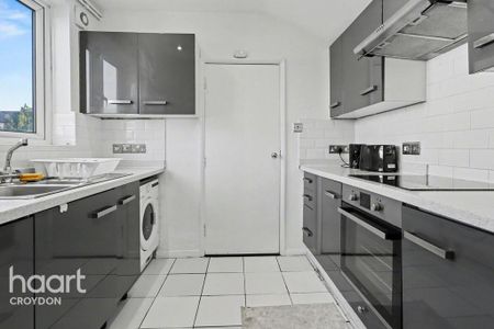 2 bedroom maisonette to rent - Photo 5