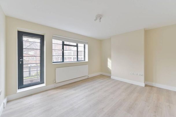 2 bedroom flat to rent - Photo 1
