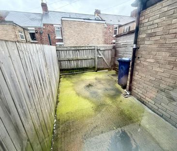 2 bedroom terraced house to rent - Photo 5