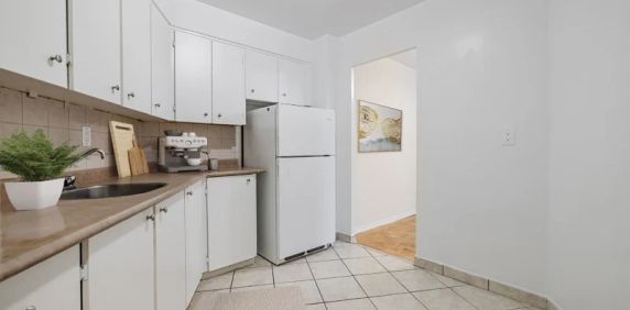 3400 Keele Street - Photo 2