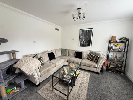 4 bedroom terraced house to rent - Photo 2