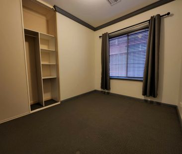 WHAT A LOCATION! - Photo 4