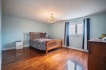 For Lease - 14 Jay Street, Brampton, Ontario - Photo 2