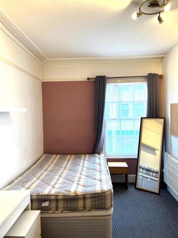 5 bedroom house to rent - Photo 2