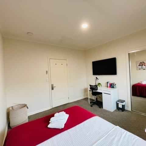 Room 3 (Non Ensuite) - Photo 1