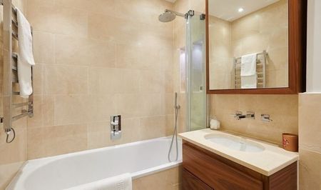 1 bedroom flat with 1 reception and 1 bathroom in Kensington, W2 - Photo 2