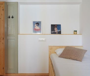 Carrer de lEncarnació, Barcelona, Catalonia 08025 - Photo 5