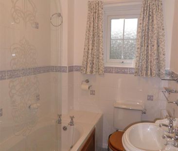 Castle Carey Gardens, Plymouth - Photo 5