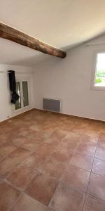 A LOUER - SAINT CANADET - MAISON DE VILLAGE + TERRASSE - Photo 3