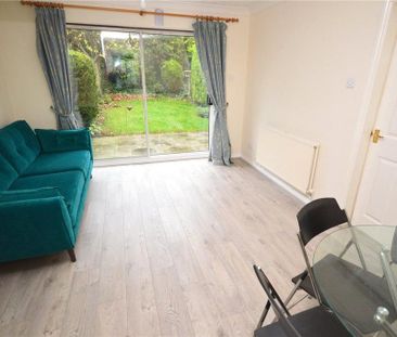 3 bedroom end of terrace house to rent - Photo 2