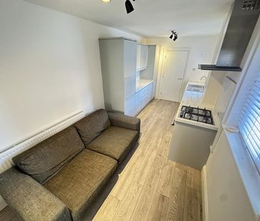 3 bedroom terraced house to rent - Photo 6